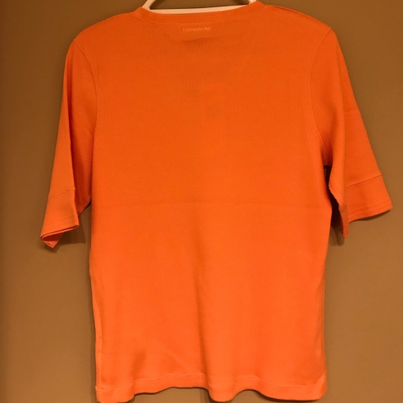 Woman’s Top - Picture 2 of 4